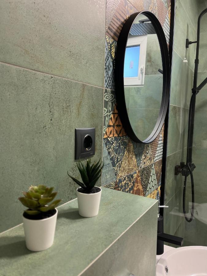 Alexander Cozy Apartment Free Private Parking Medias Bagian luar foto