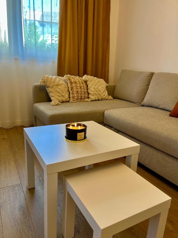 Alexander Cozy Apartment Free Private Parking Medias Bagian luar foto