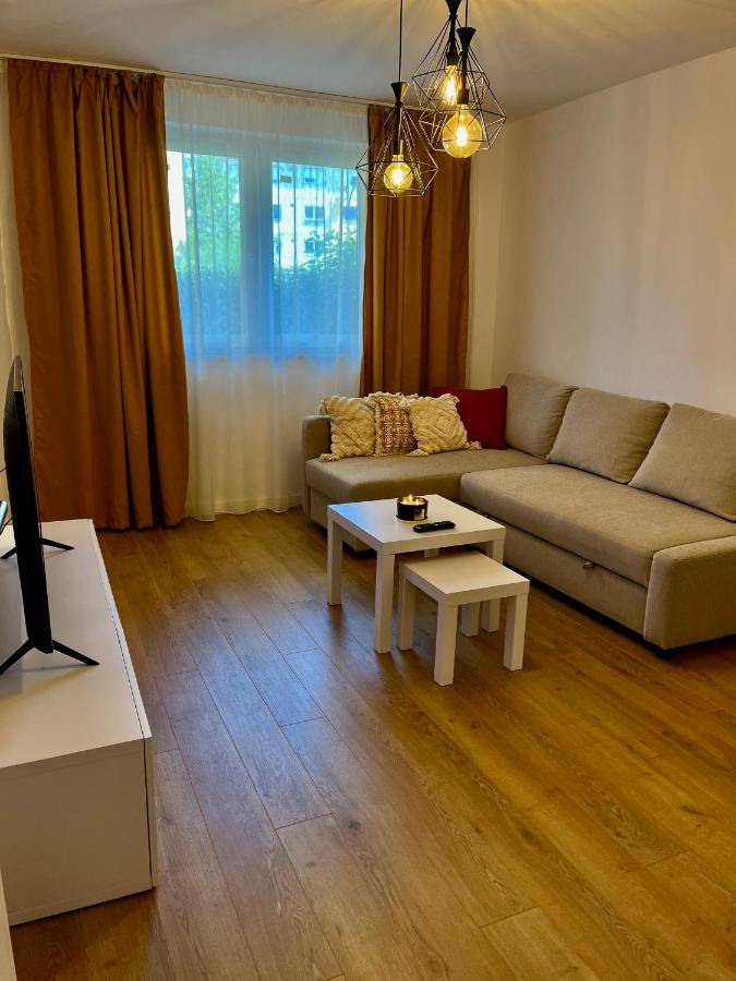 Alexander Cozy Apartment Free Private Parking Medias Bagian luar foto